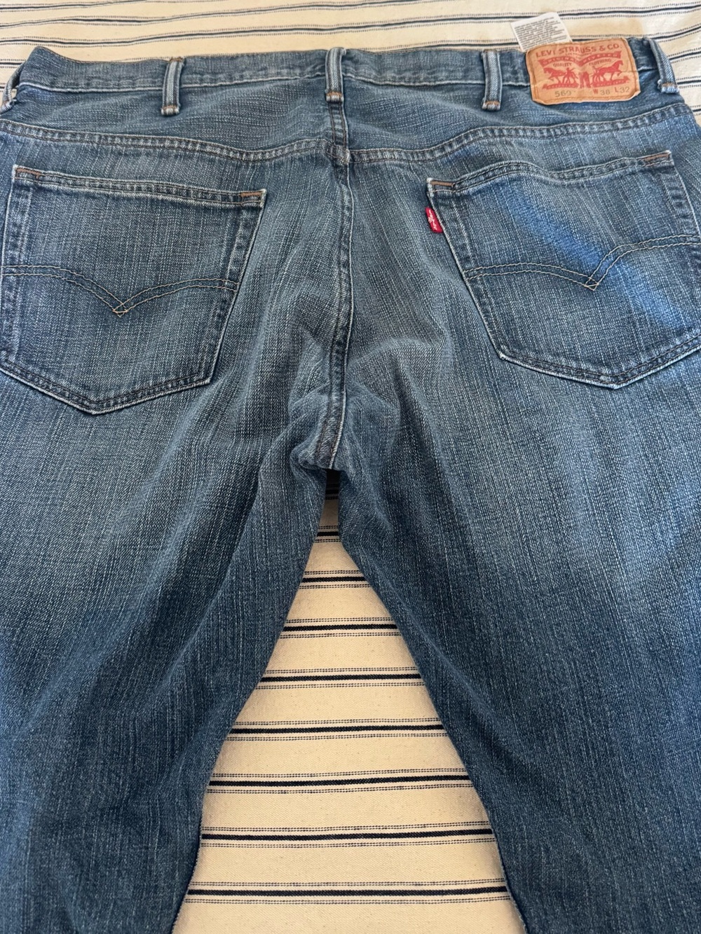 Vintage Levi’s 569 Loose Straight Baggy Jeans 38 x 32